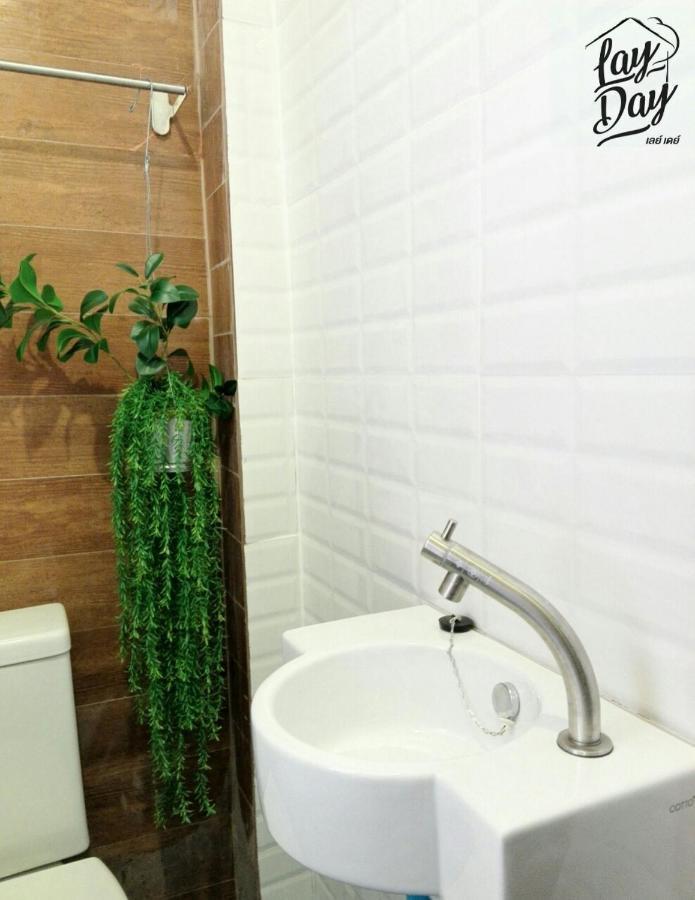 Lay Day Hotel Khonken Kültér fotó